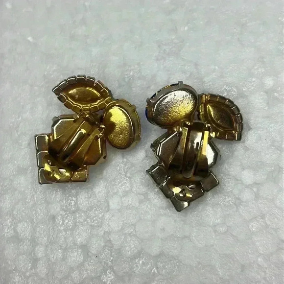 JULIANA Delizza & Elster (D&E) 60s purple blue green Rhinestone Clip Earrings - Picture 4 of 5